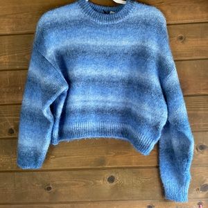 This is a soft sweater from H&M size Medium!